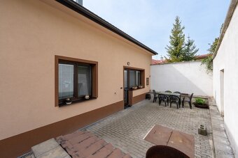 prodej rodinného domu 7kk Zlín - Louky - 14