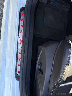 Ford Focus 2,0 TDCI ST 136kW RECARO - 14