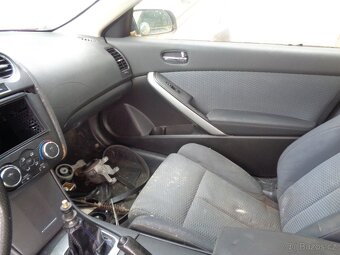 Nissan Altima coupe 350, V6. - 14