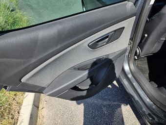 Seat Leon 1.4 TSI 92kw, Excellence, Výbava, Nehavarováno - 14