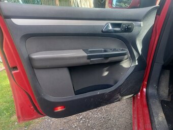 Vw Touran r. 2006 2.0 Fsi 110kw - 14