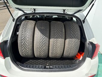 BMW X1 2.0, 105kW, Xdrive 18D, ČR - 14