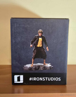 Kompletní sada sošek hobitů z Pána Prstenů od Iron Studios - 14