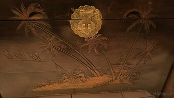 Stará truhla asijský motiv - 14