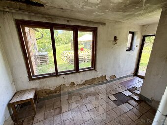 Rodinný dům na parcele o ploše 2248m2 v obci Krupá v okrese  - 14