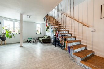 Prodej bytu 2,5+kk v centru Poděbrad, 82 m2, parkov., komora - 14
