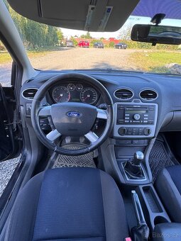 Ford Focus 2 combi 1.6 74kW - 14