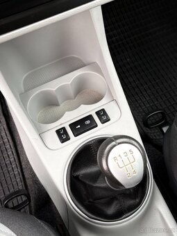 Škoda Fabia II 1.4i 63 kW, 2009 - 14