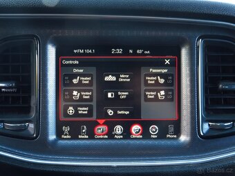 Dodge Challenger, 5.7 HEMI V8 SRT vzhled - DPH - 14