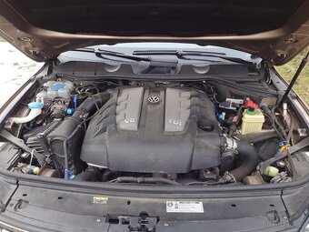 Vw Touareg 3.0 tdi Blue Motion - 14