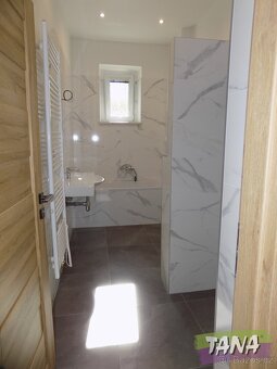 Prodej rodinného domu o dispozici 3+1 po kompletní vnitřní r - 14