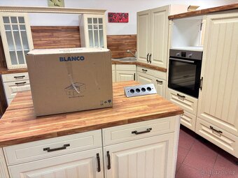 Prodám luxusní kuchyňskou linku Nobilia Castello - 14