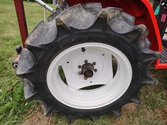 Malotraktor Mitsubishi + vlečka - 14