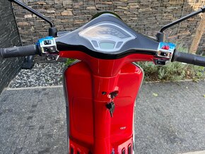 Vespa Primavera 125 Mickey Mouse - 14
