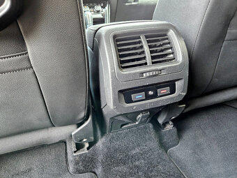 Volkswagen Touran 1.6 TDI 85 kW Highline 7DSG - 14
