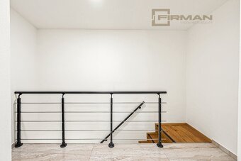 Prodej nadstandardního atypického bytu 3kk + podkrovní míst - 14