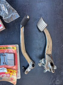 Suzuki VS 1400 Intruder - DÍLY -Padáky - Manuály - 14