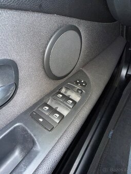 BMW Řada 5, E60 523i Ojeté, 5/2008, 234100 km 129000 Kč Serv - 14