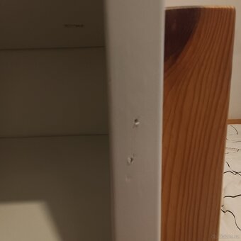 Knihovna Ikea - 14
