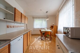 Rodinný dům 5+1, 189 m², Mukařov – ideální pro bydlení i rek - 14