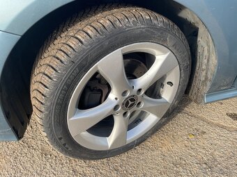 Mercedes-Benz B200 turbo 115kw Sport manuál - 14