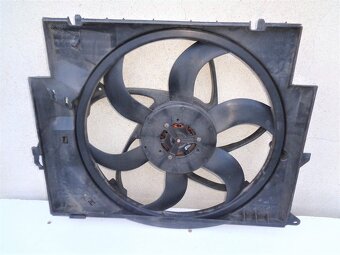 BMW 1 E87 118D 105kW automat - náhradní díly - 14