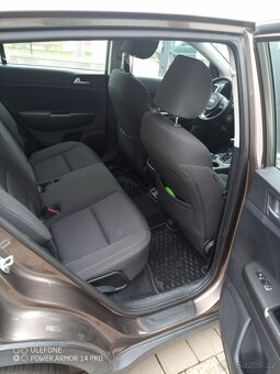 Kia Sportage 2.0 CRDI 136 kW 4x4 - 14
