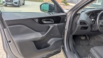 JAGUAR F-PACE 3,0 diesel, 221kW, r.v. 2020 - 14