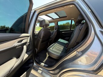 BMW X5M 7-míst - 14