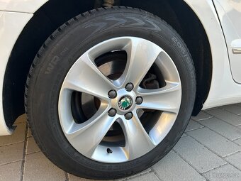 Prodám Škoda Superb 2 2.0 TDI - rv.2010 - 14