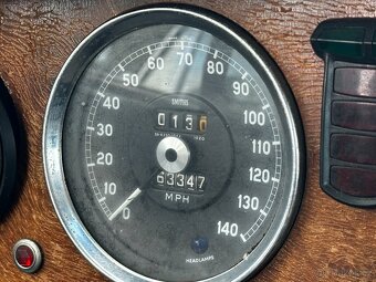 Jaguar XJ6 - 14