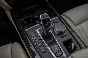 BMW X5 xDrive30d 190kW M-Packet - 14