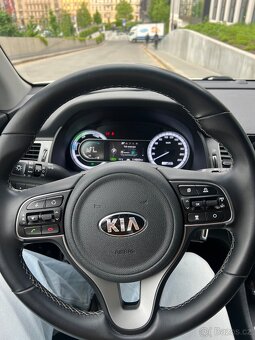 Kia Niro 1.6 hybrid- DPH- PLNÁ HISTORIE - 14