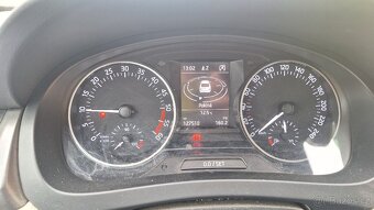 Rapid 1.6 tdi 85kw Elegance, r.2016, 127500km, 1.majitelka - 14