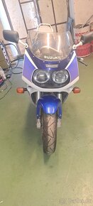 Suzuki GSXR 1100, r.v. 92 - 14