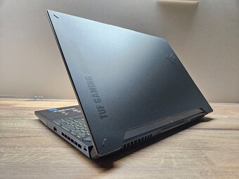 RTX 4070 8GB_ASUS TUF GAMING F15_i7-13620H_144HZ 100% RGB - 14