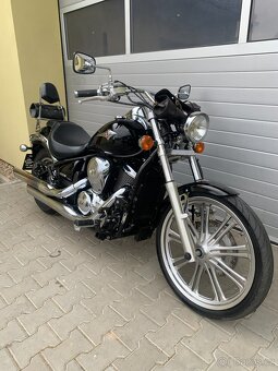 Kawasaki VN 900 Custom - 14