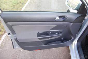 VW Golf V variant 1.9tdi - 14