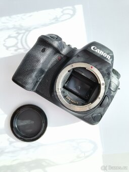Fotoaparát Canon 6D Mark II, 20000 expozic - jako nový - 14
