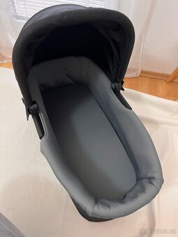 Kočárek Thule - 14