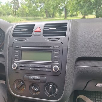 Volkswagen GOLF 5 - 14
