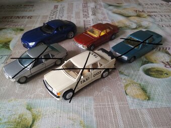 autíčka - modely Mercedes - 14