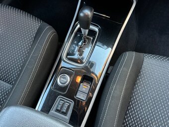 Mitsubishi Outlander 2.2 DI-D / 110kW / 2017 / 4x4 / tažné - 14