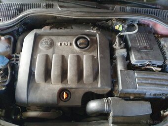 Škoda Octavia 2 combi 1.9 TDI díly - červená met. 9892 - 14