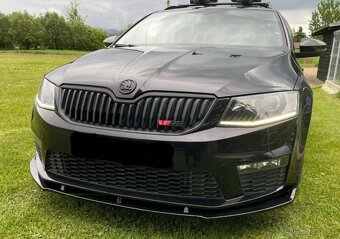 PREDNI MASKA OCTAVIA 3 - RAMECEK GRILU MASKY CERNY LESK - 14
