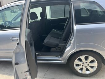 Opel Zafira 1.6i 85KW 1.MAJ. 7 MÍST TEMPOMAT PDC 2X ALU KOLA - 14