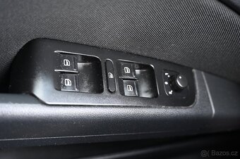 Škoda Superb 2.0TDI 103KW Ambition 5/2012 - 14