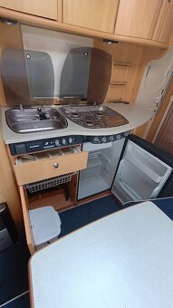 Dethleffs Camper 500, palandy, koupelna, velké lůžko - 14