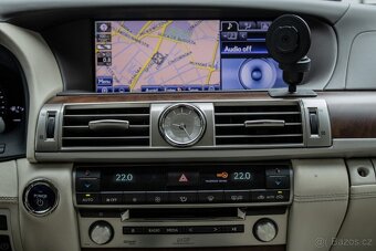 Lexus LS 600h L, 290 kW, automat, 2013, hybrid - 14
