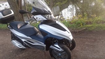 Piaggio MP3 Yourban 300 - 14